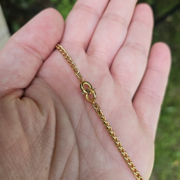 gold tone chain necklace with gray marble and gold tone pendant - Picture 3 of 3